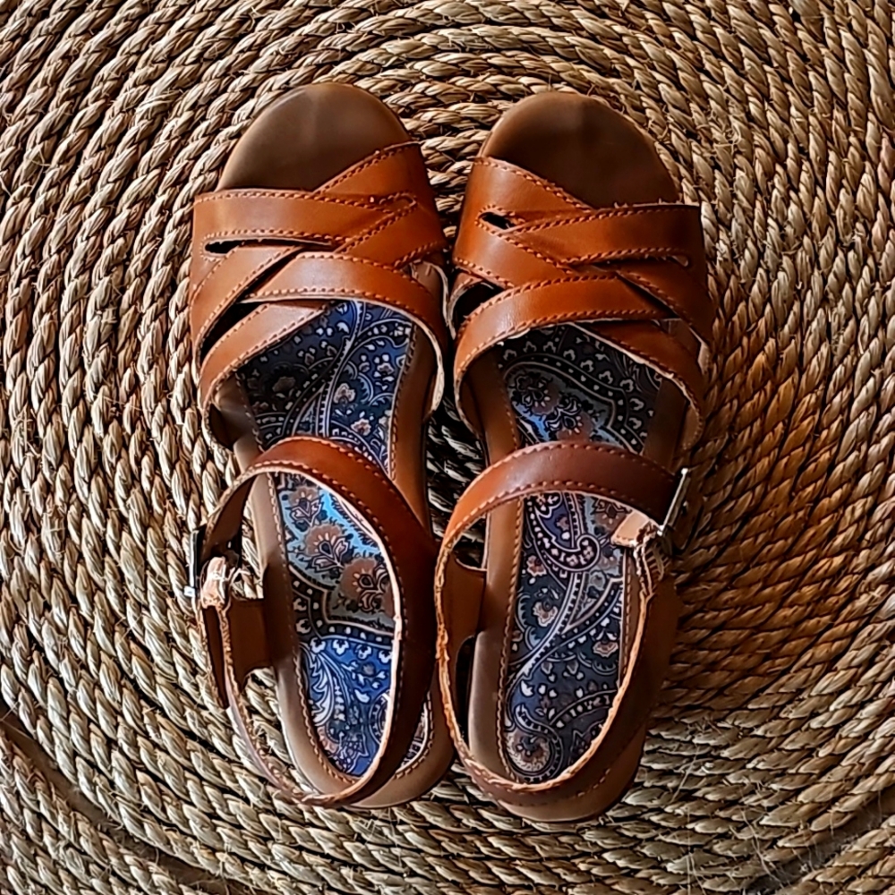 B.O.C. Sandals